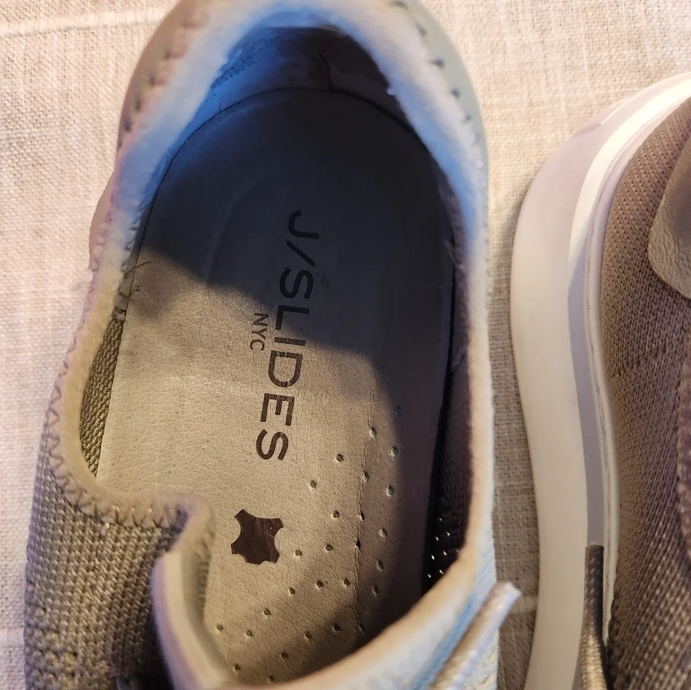 J Slides Damien Khaki womens knit sneaker sz 7.5 Beige stretchy in GUC see pics - Picture 3 of 13